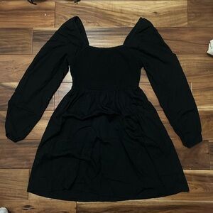 Elegant Black Long Sleeve Dress